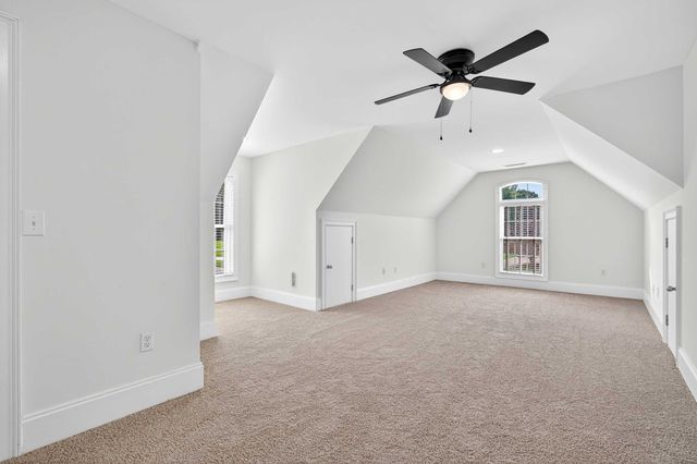 371 Benford Dr, Boiling Springs, SC 29316