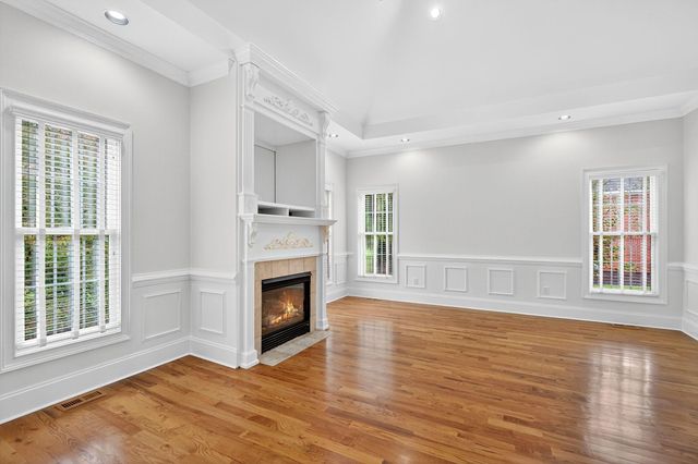 371 Benford Dr, Boiling Springs, SC 29316