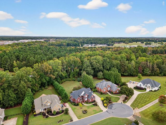 371 Benford Dr, Boiling Springs, SC 29316