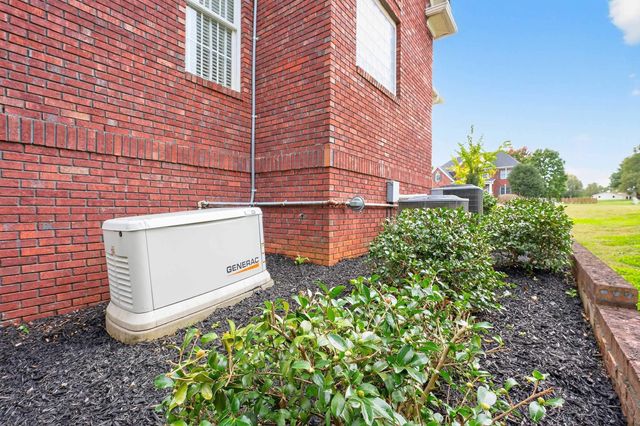 371 Benford Dr, Boiling Springs, SC 29316