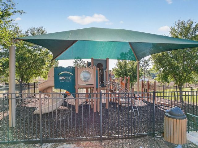 885 FREEDOM BOULEVARD, Davenport, FL 33837