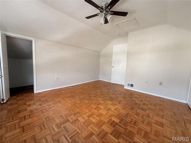 4552 Ray Avenue, St Louis, MO 63116