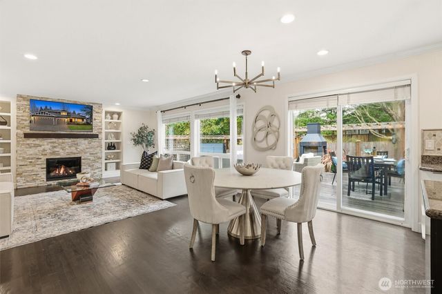 928 271st Avenue SE, Sammamish, WA 98075