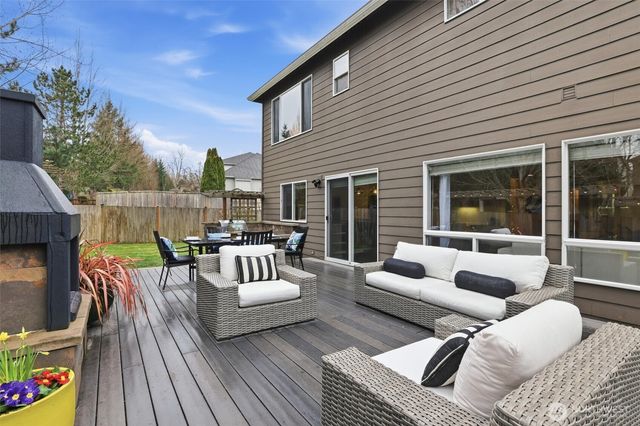 928 271st Avenue SE, Sammamish, WA 98075