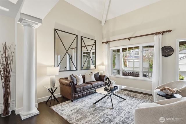 928 271st Avenue SE, Sammamish, WA 98075