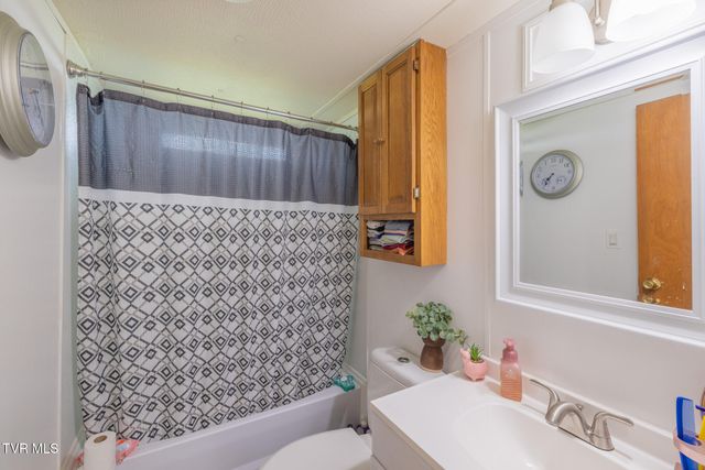 7680 Warrensburg Road, Mosheim, TN 37818