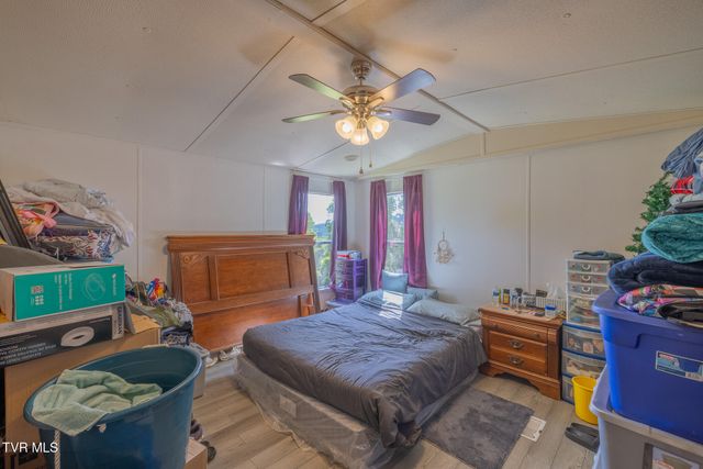 7680 Warrensburg Road, Mosheim, TN 37818