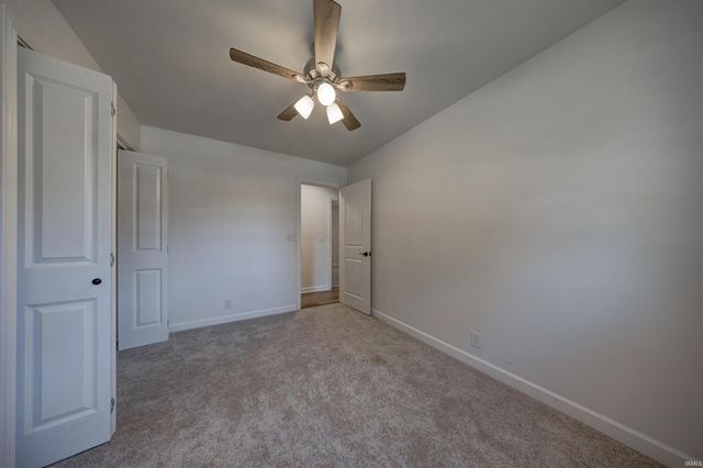 2621 Meadow Lark Lane, Evansville, IN 47720
