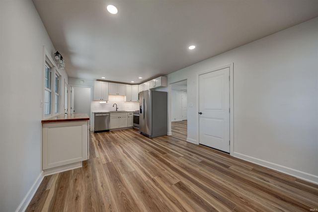 2621 Meadow Lark Lane, Evansville, IN 47720