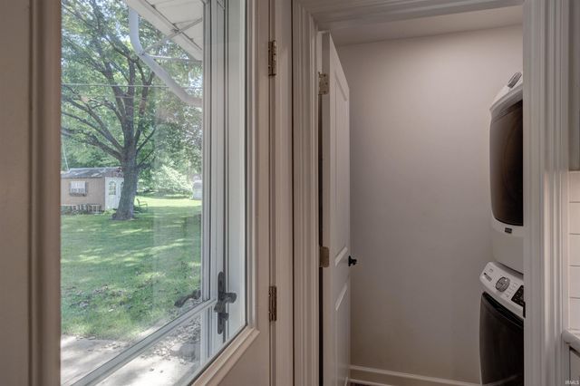 2621 Meadow Lark Lane, Evansville, IN 47720