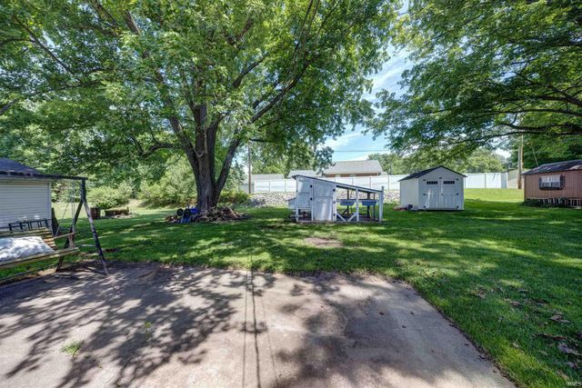 2621 Meadow Lark Lane, Evansville, IN 47720