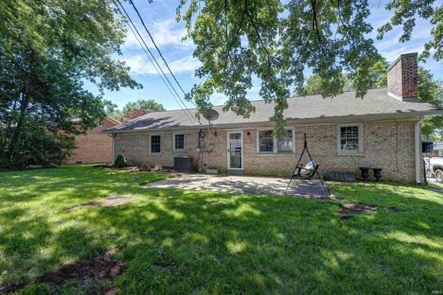 2621 Meadow Lark Lane, Evansville, IN 47720