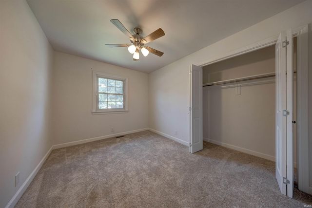 2621 Meadow Lark Lane, Evansville, IN 47720