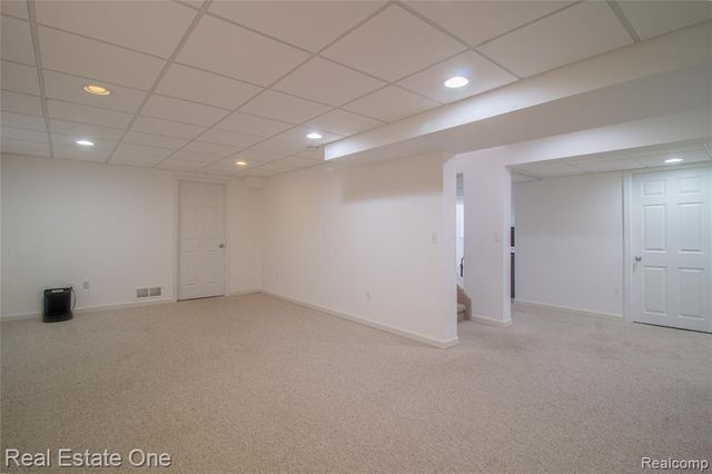 9068 Lebarron Court, Saline, MI 48176