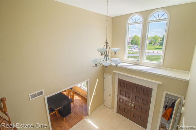 9068 Lebarron Court, Saline, MI 48176
