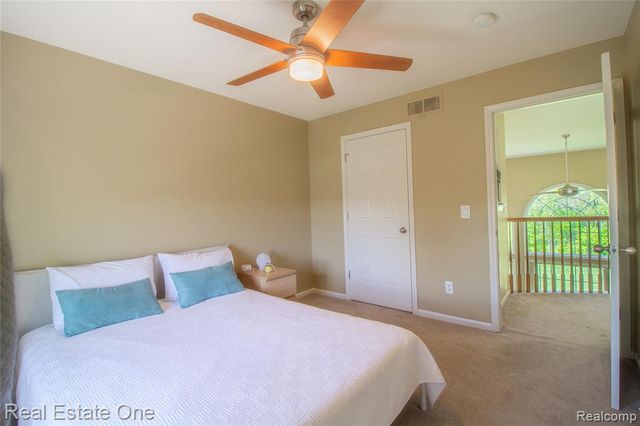 9068 Lebarron Court, Saline, MI 48176