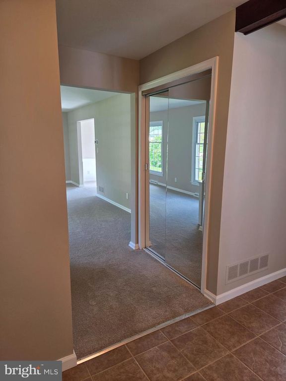 Image 5 of property listing at 1315 SARATOGA DR, Bel Air, MD 21014