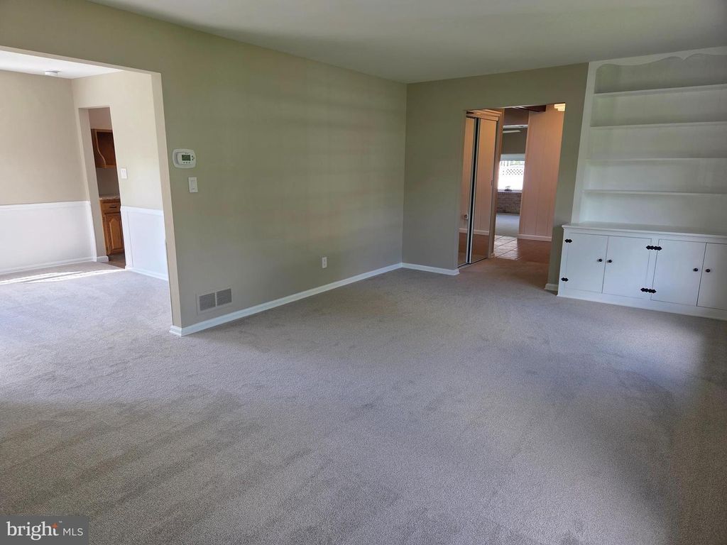 Image 8 of property listing at 1315 SARATOGA DR, Bel Air, MD 21014