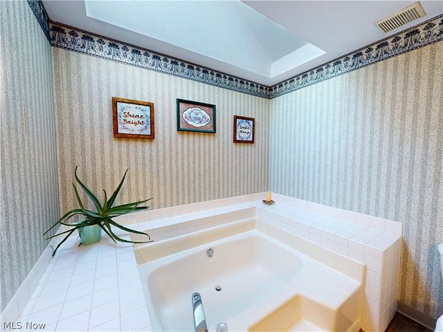 167 Marwyck Place Lane, Northfield, OH 44067
