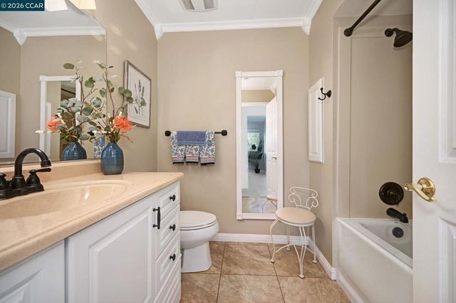 2126 Spring Lake CT, Martinez, CA 94553