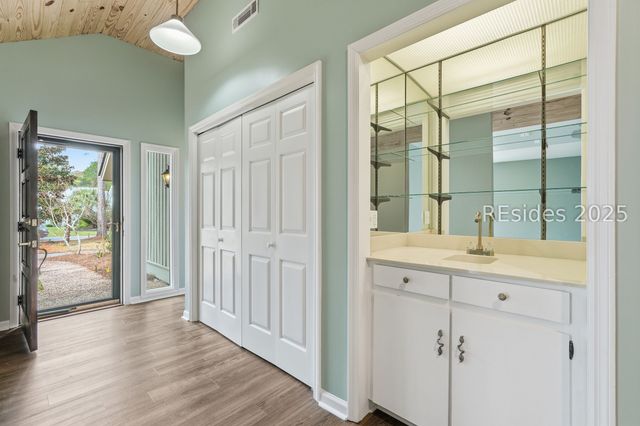 7 Trails End Rd, Hilton Head Island, SC 29926