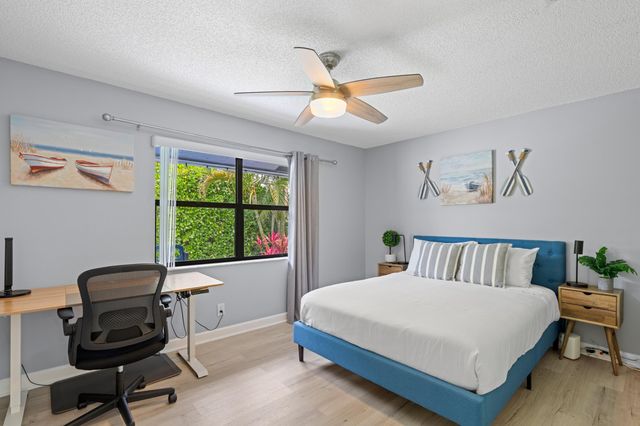 3370 NE 5TH Drive, Boca Raton, FL 33431