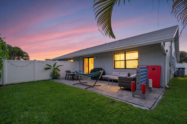 3370 NE 5TH Drive, Boca Raton, FL 33431