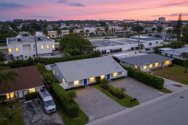 3370 NE 5TH Drive, Boca Raton, FL 33431