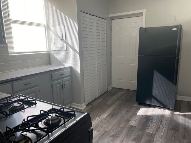 7614 S Maryland Avenue, Chicago, IL 60619