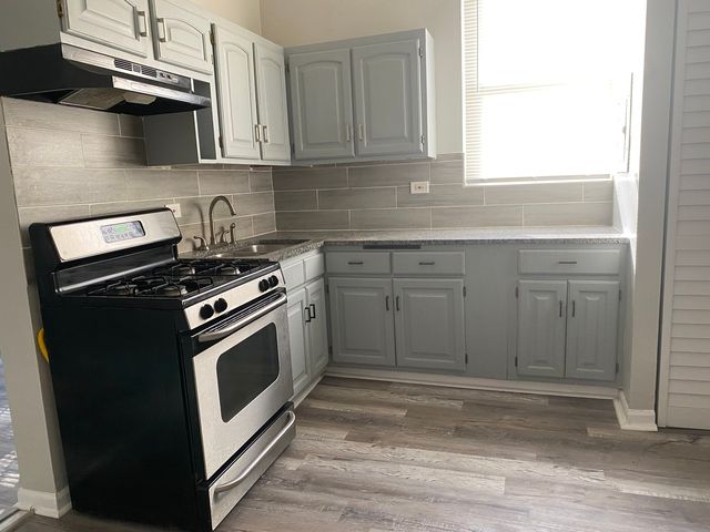 7614 S Maryland Avenue, Chicago, IL 60619