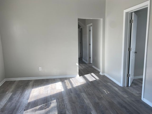 7614 S Maryland Avenue, Chicago, IL 60619