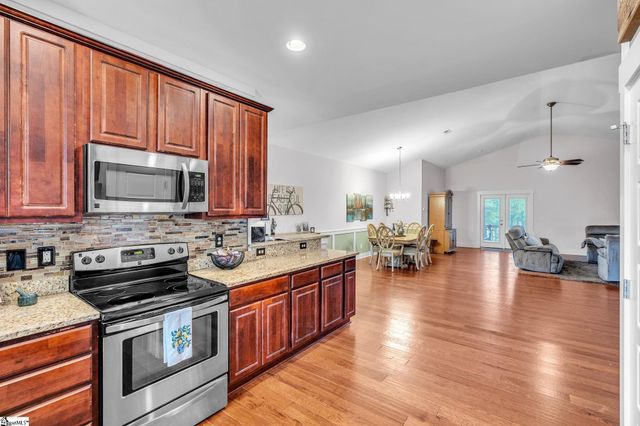 108 Club Cart Road, Travelers Rest, SC 29690