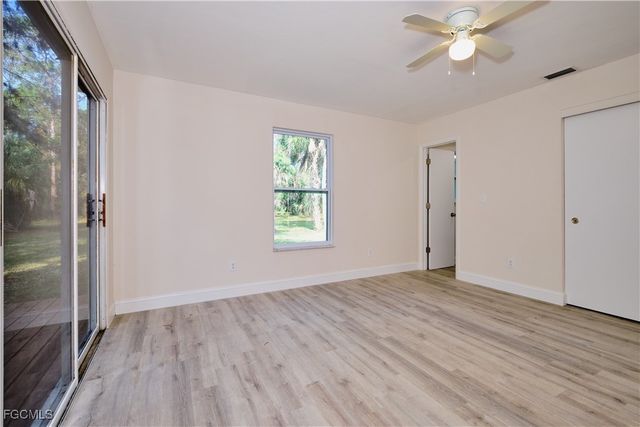 221 18th AVE NW, Naples, FL 34120