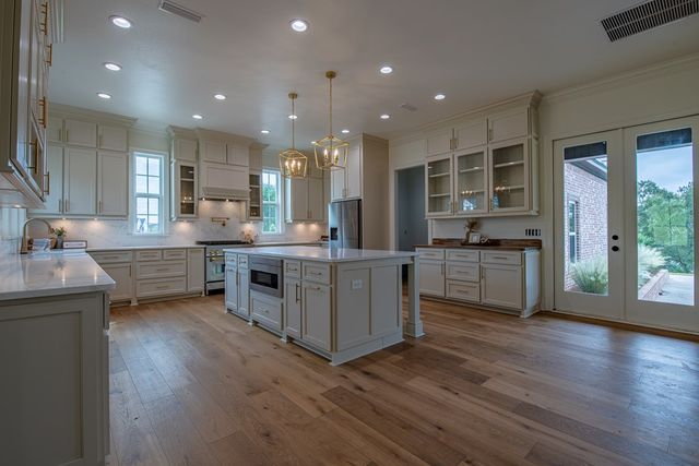 101 Kallie Court, Enterprise, AL 36330