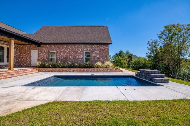 101 Kallie Court, Enterprise, AL 36330