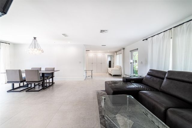 1412 NE 57th Court, Fort Lauderdale, FL 33334