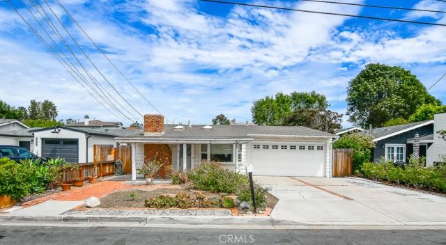 278 Santo Tomas, Costa Mesa, CA 92627