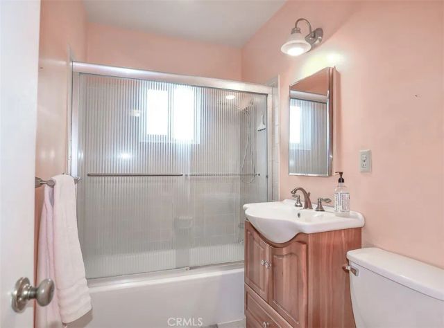 278 Santo Tomas, Costa Mesa, CA 92627