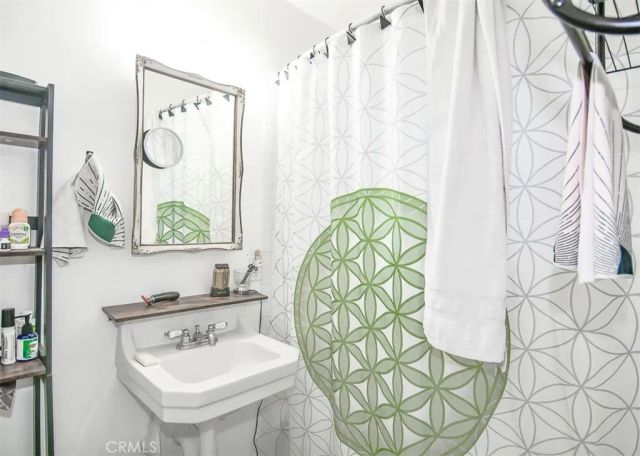 278 Santo Tomas, Costa Mesa, CA 92627