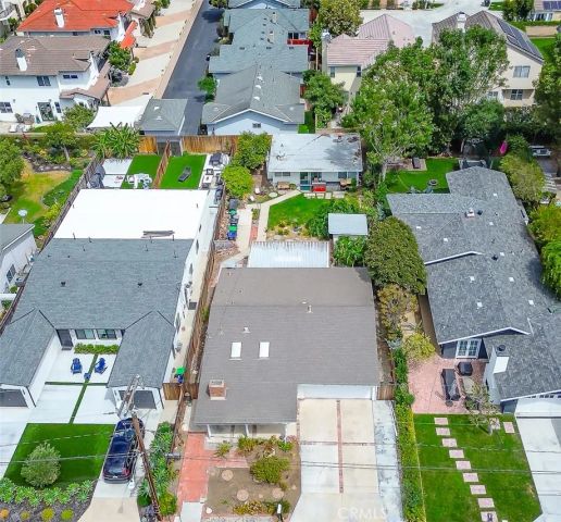 278 Santo Tomas, Costa Mesa, CA 92627