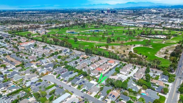 278 Santo Tomas, Costa Mesa, CA 92627