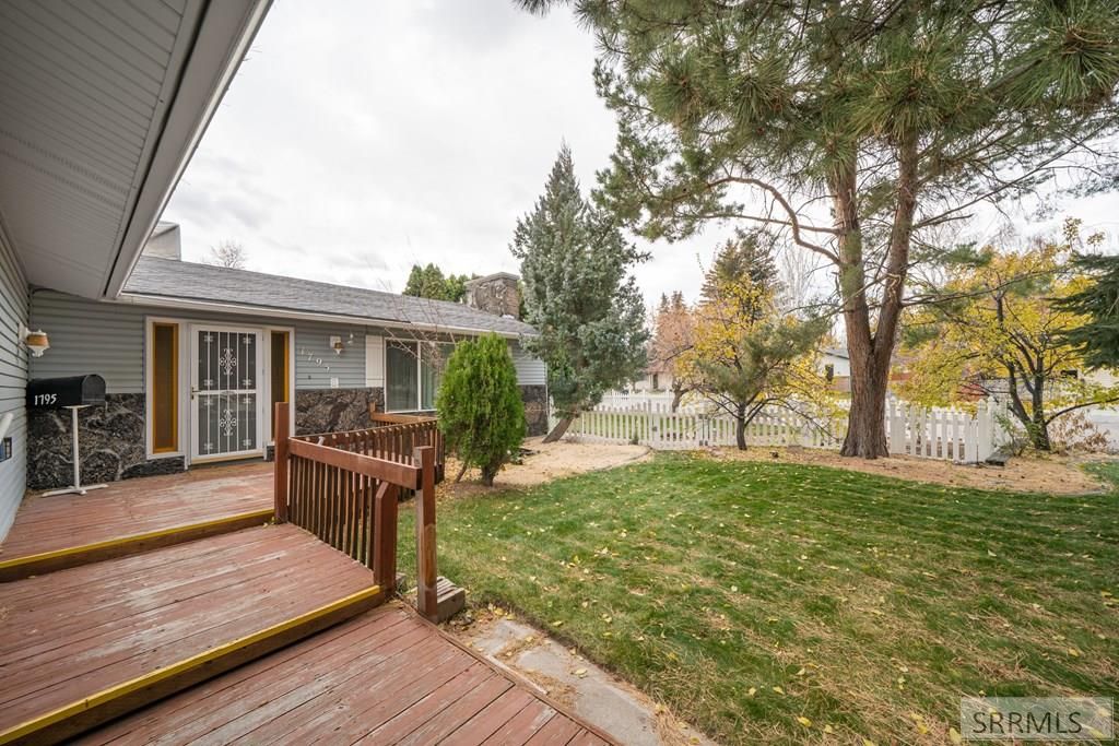 Image 4 of property listing at 1795 Olympia Drive, Idaho Falls, ID 83402