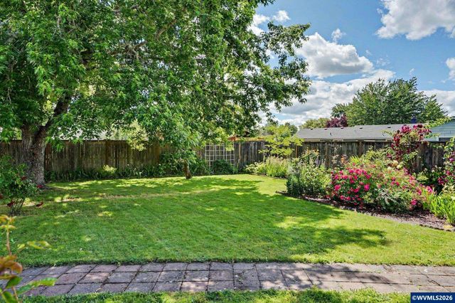631 NE Sherwood Wy, Corvallis, OR 97330