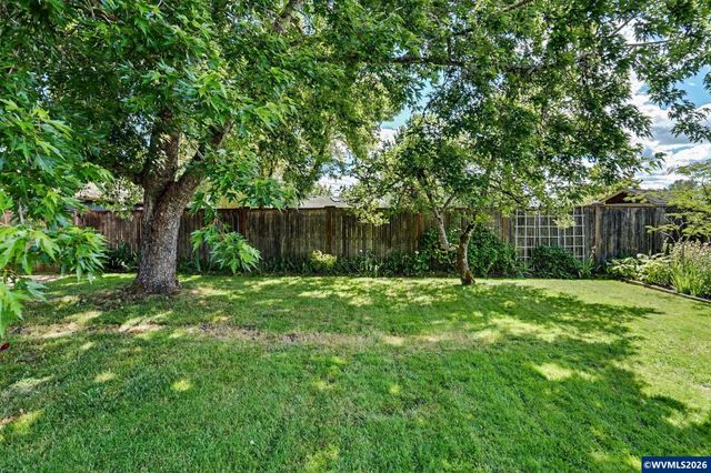 631 NE Sherwood Wy, Corvallis, OR 97330