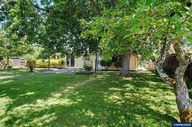631 NE Sherwood Wy, Corvallis, OR 97330
