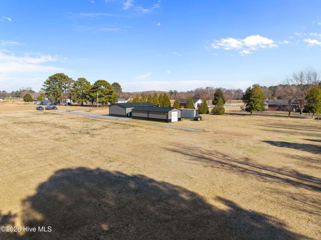 4176 Jolly Road, Ayden, NC 28513