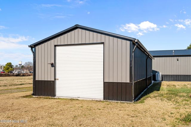 4176 Jolly Road, Ayden, NC 28513