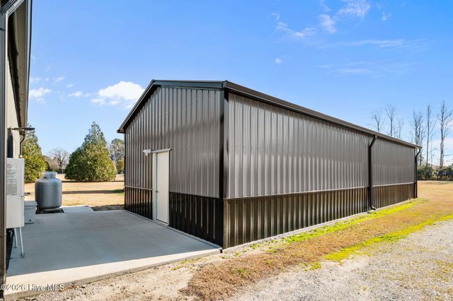 4176 Jolly Road, Ayden, NC 28513