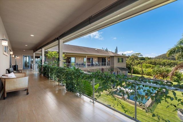 10 Leleaka Pl, Haiku, HI 96708