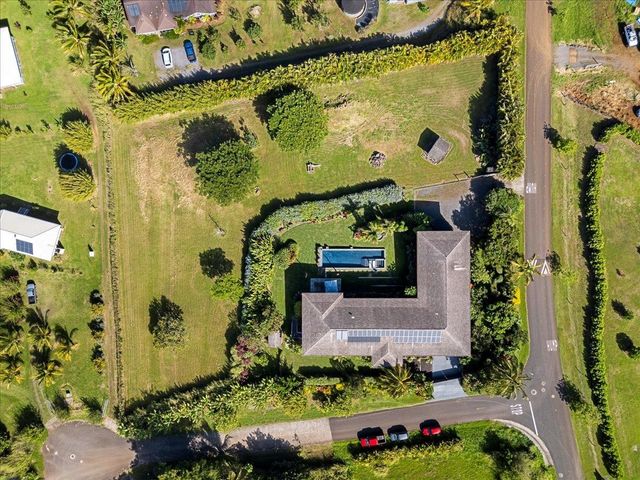 10 Leleaka Pl, Haiku, HI 96708